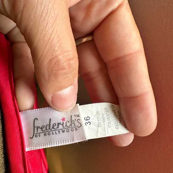 Fredrick’s of Hollywood red lace corset - Picture 8 of 9